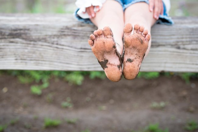 Is It Better for Your Children to Go Barefoot?