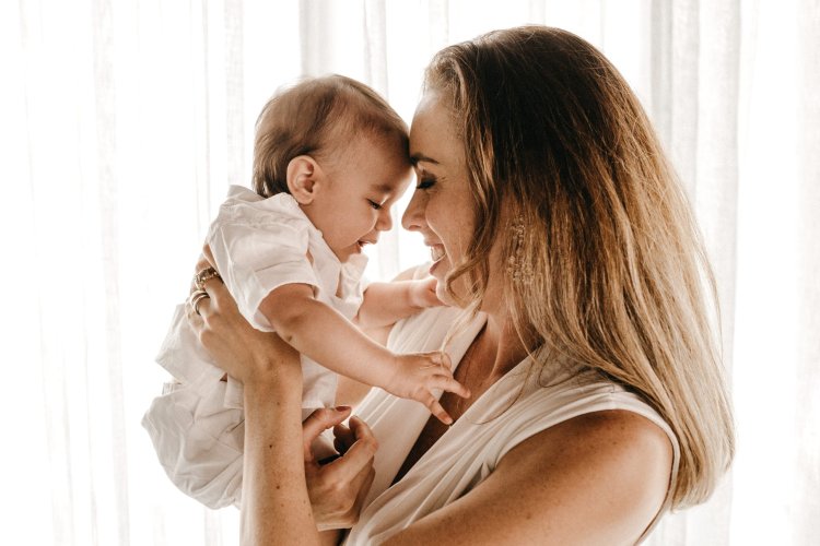 How to Assist Your Toddler in Getting Used to a New Baby (Without Taking Over Out of Jealousy)