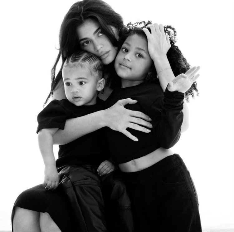 The Emergence of "Clean Girl" Parenting and Its Weariness