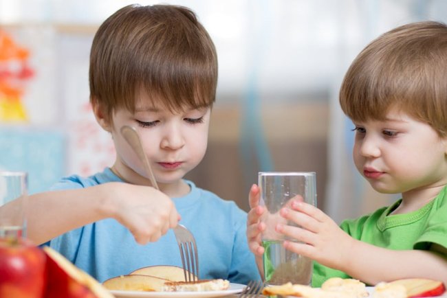 How to Encourage a Toddler to Eat Nutritious Food Without Going Crazy