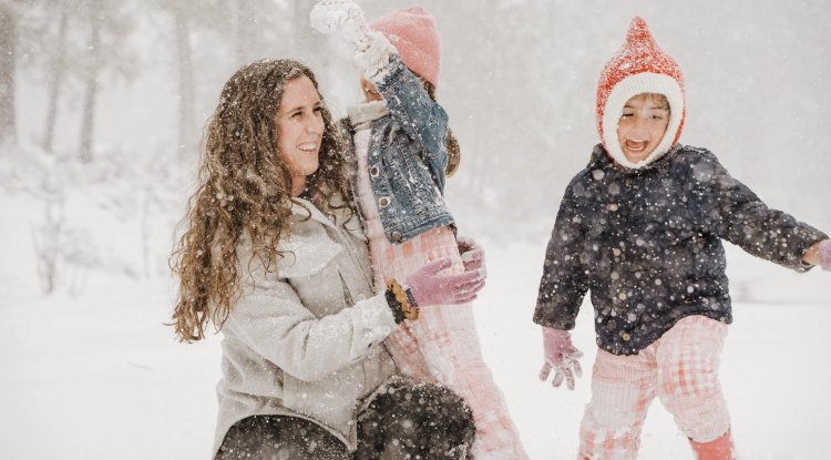 7 Honest Ways to Help Your Kids Avoid Holiday Stress