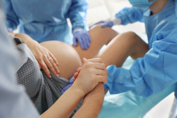 Inducing Labor at Full Term: What Really Makes Sense for Mothers and Babies