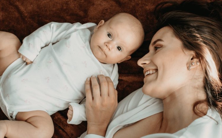 The First Six Weeks After Giving Birth: What No One Really Tells You